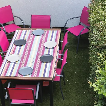 A Bordeaux, Climatisee Avec Billard Holiday home