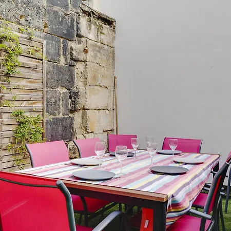 A Bordeaux, Climatisee Avec Billard Casa de Férias
