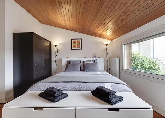 A Bordeaux, Climatisée Avec Billard *